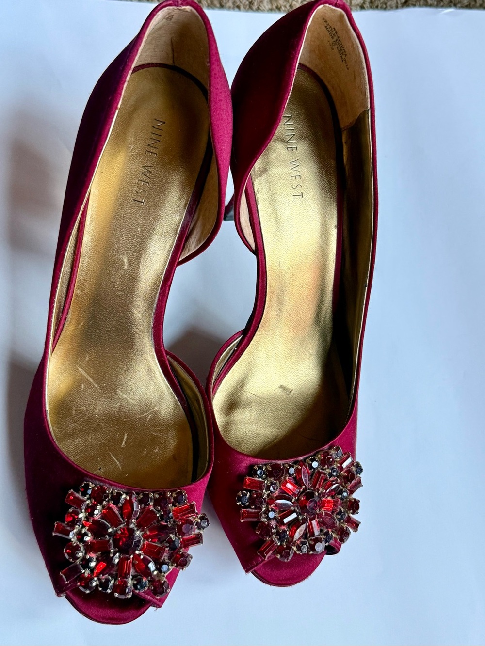 Nine West Red Burgundy Satin Jeweled Heels Size 10M Embellished Pumps